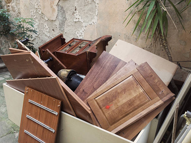 Best Junk Hauling Services  in Wolcottville, IN
